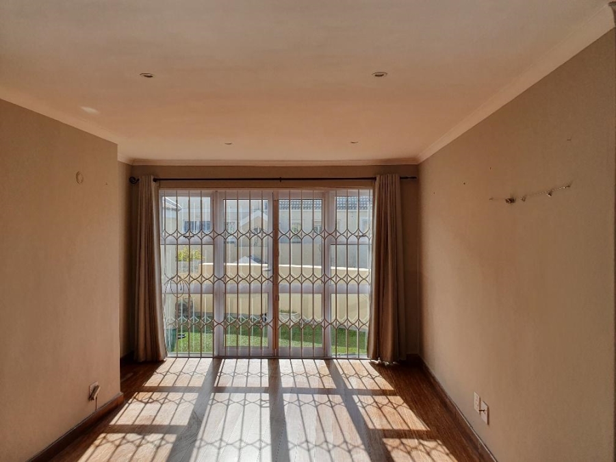 To Let 2 Bedroom Property for Rent in Rondebosch Village Western Cape